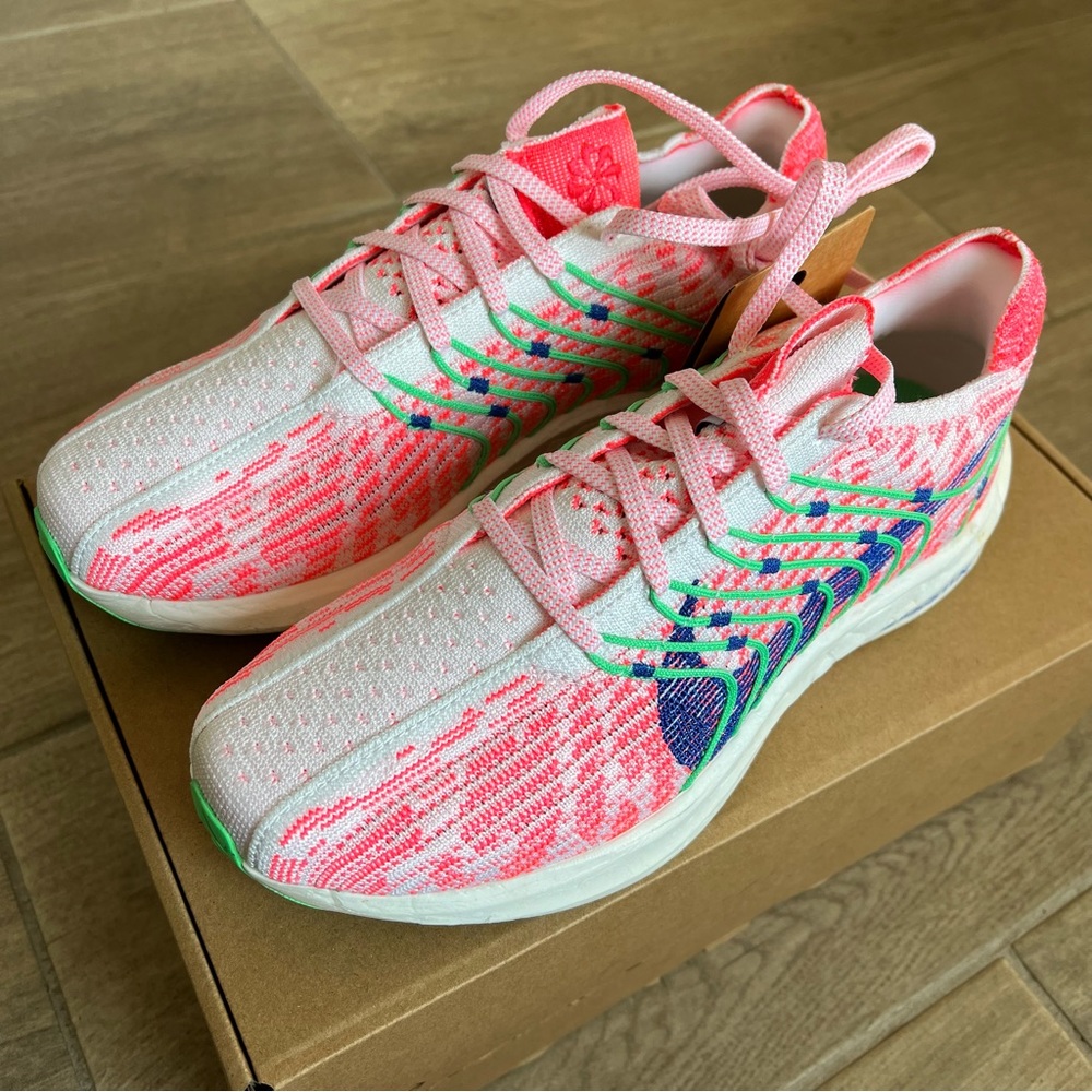Nike Pegasus Turbo White and Pink ZoomX Size 7